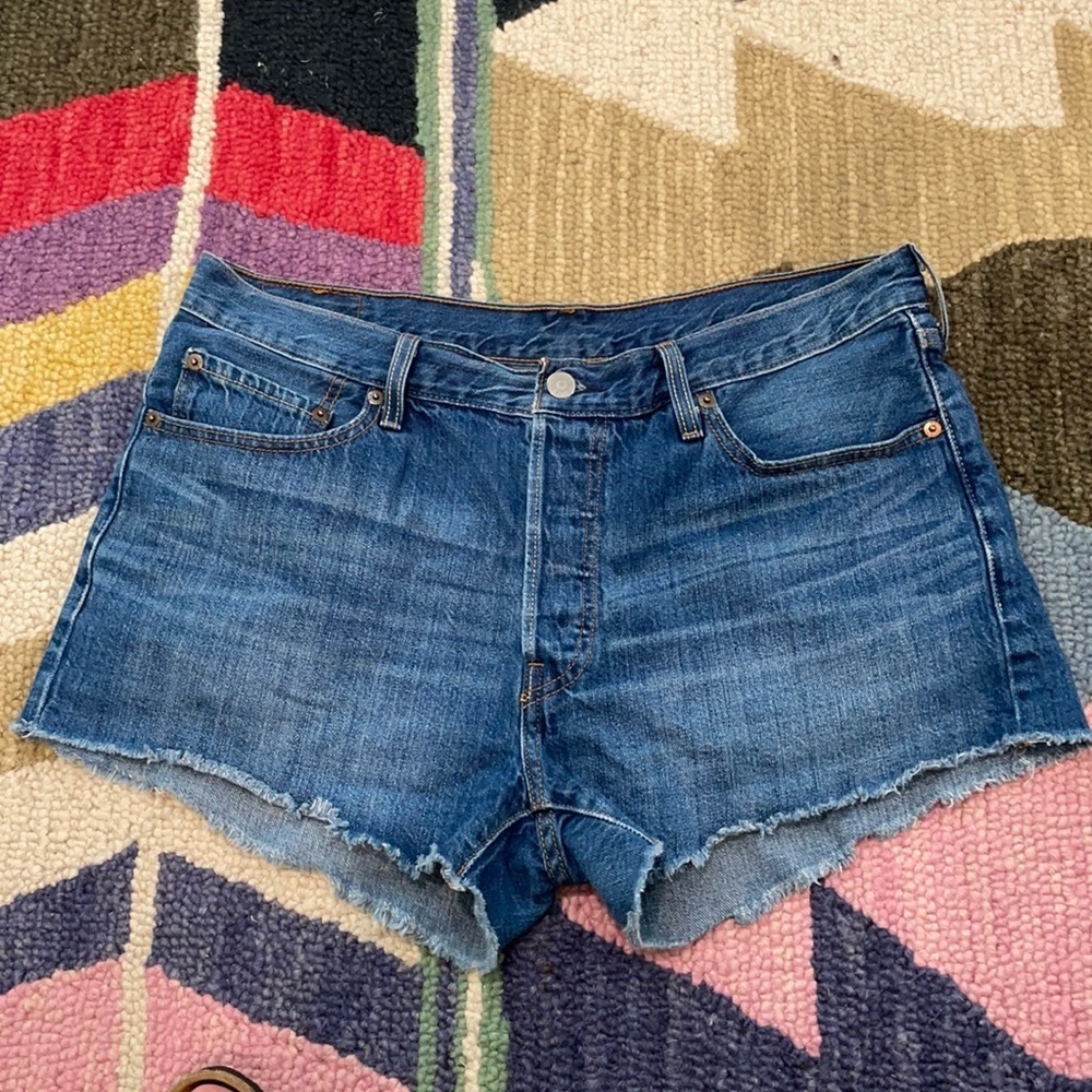 Levi’s 501 Button Fly Cutoff Denim Jean Shorts